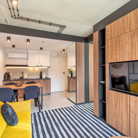 Rentplanet - Port Apartment *