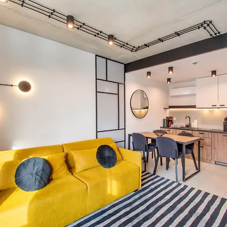 Rentplanet - Port Apartment